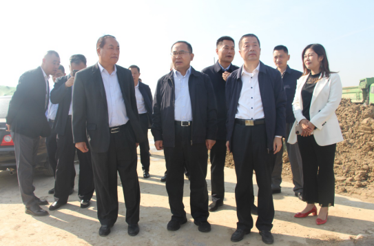 蘭山區(qū)委副書記、區(qū)長沈如茂一行到臨沂商貿(mào)服務型國家物流樞紐山東順和國際智慧物流園項目現(xiàn)場視察工作